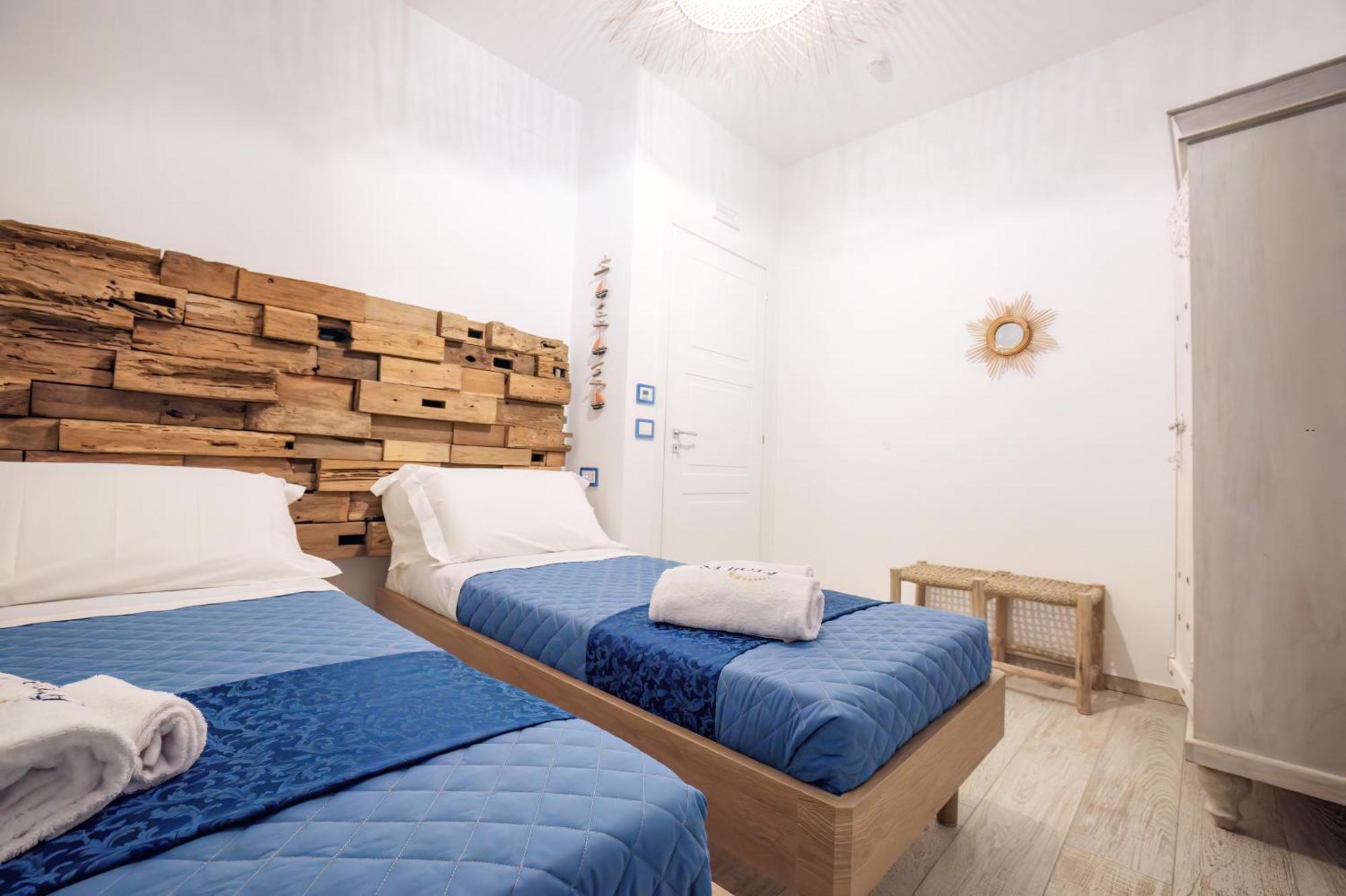 Etoiles Luxury Guest House Resort Palmi Habitación foto